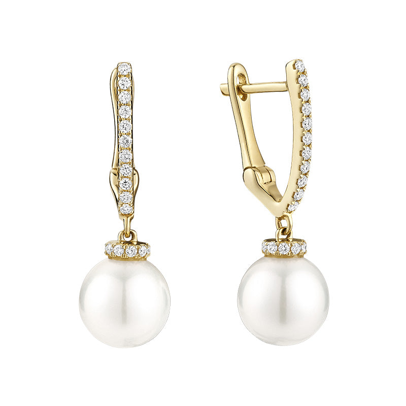 Boucles d'oreilles créoles en perles de culture et diamants en forme de V