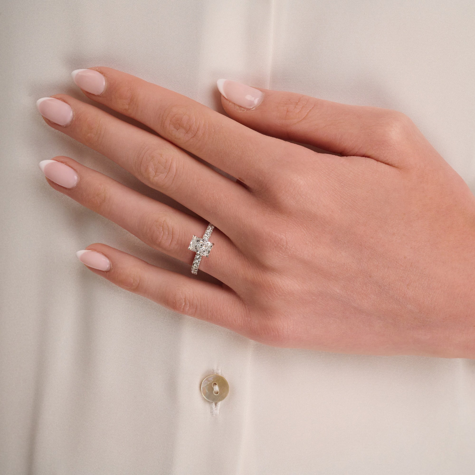 Bague en diamant de laboratoire à 5 pierres