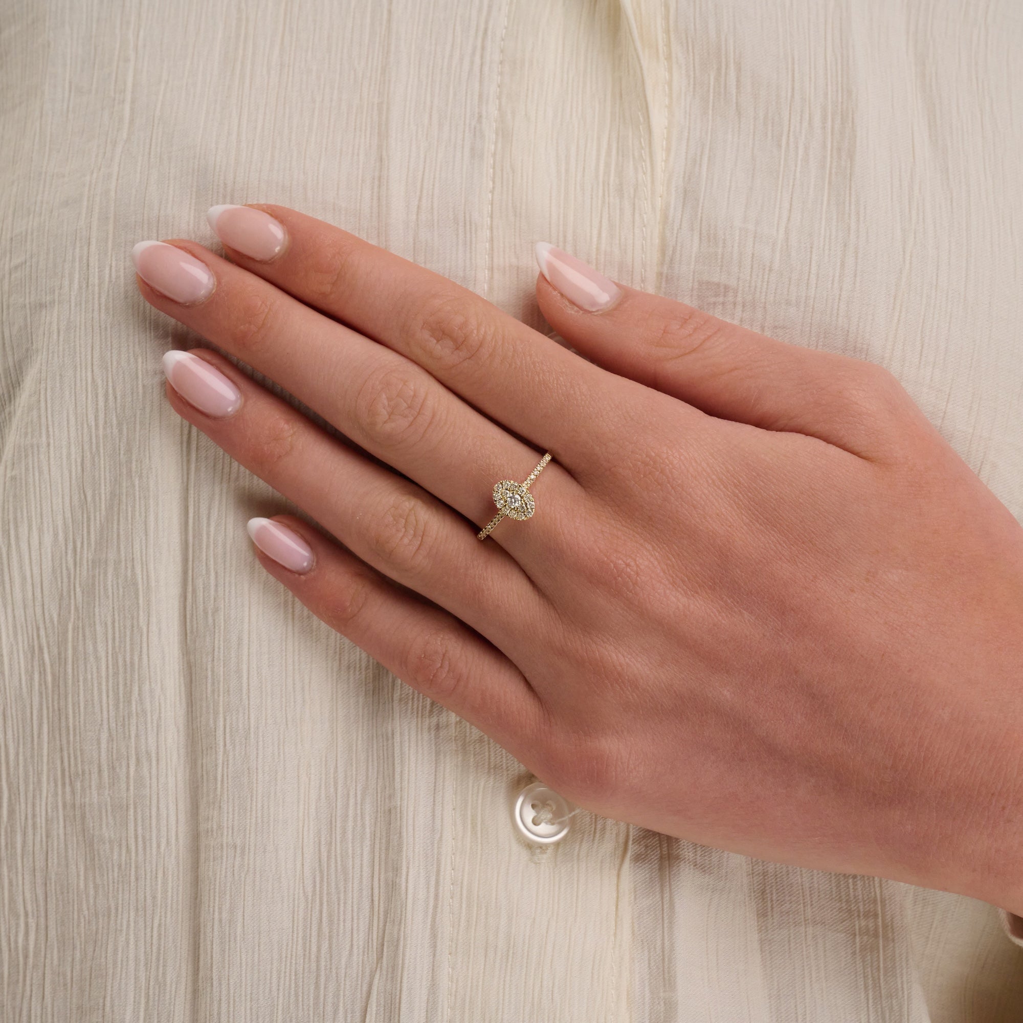 Bague diamant illusion ovale